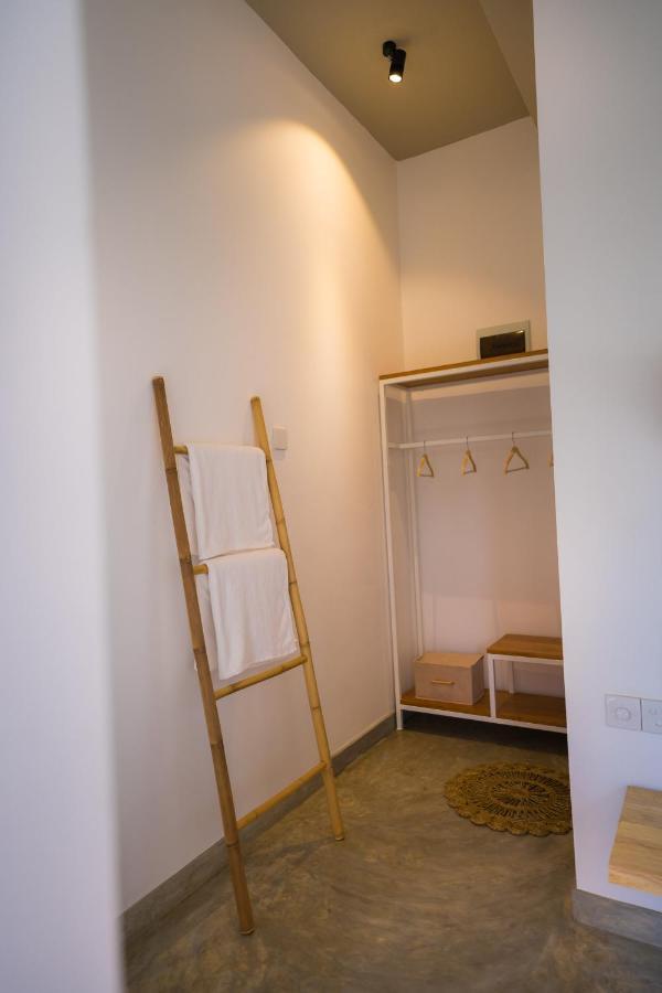 Bombora Hiriketiya Hotel Dikwella Esterno foto